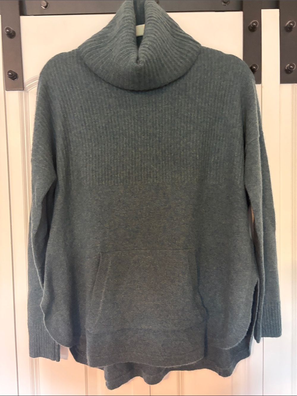 Women’s cashmere Teal Turtleneck Pullover Sweater